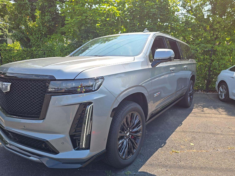 2024 Cadillac Escalade-V ESV