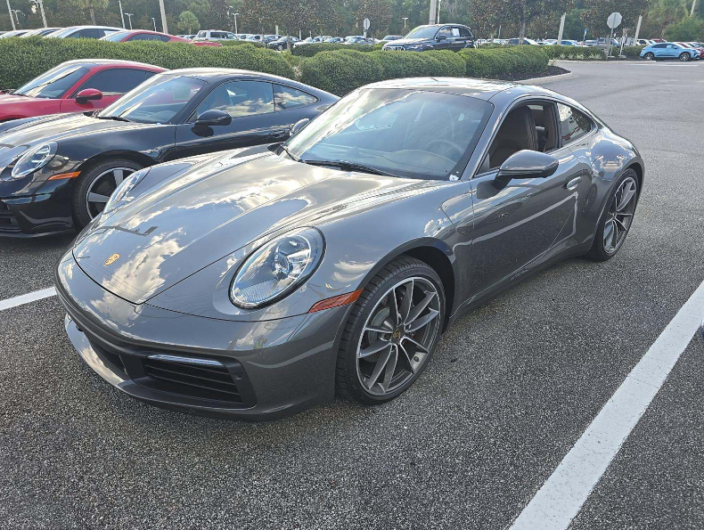 2024 Porsche 911 Carrera